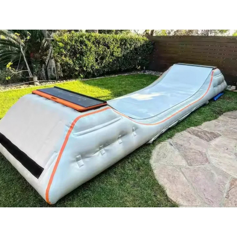 Factory Inflatable U-Board Ram - Sports Equipment Rental のレビューと価格