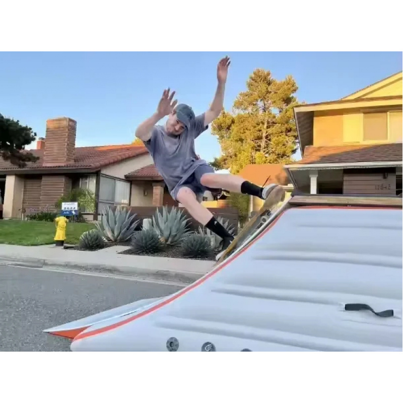 Factory Inflatable U-Board Ram - Sports Equipment Rental のレビューと価格