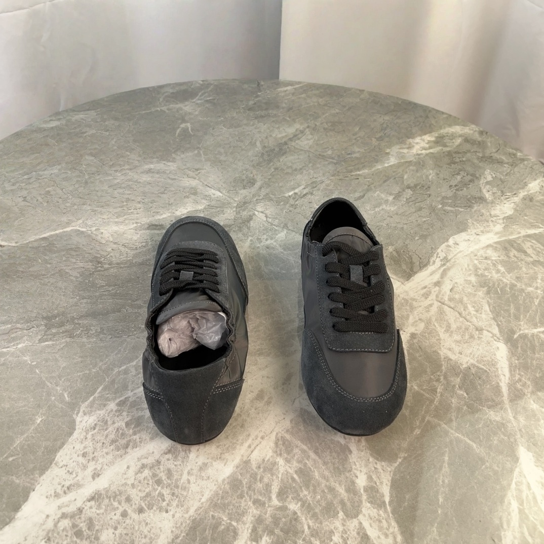 Luxury Brand Casual Flats Men' - Sports Equipment Brands のレビューと価格